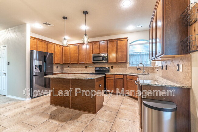 Building Photo - 409 Loch Lomond Dr