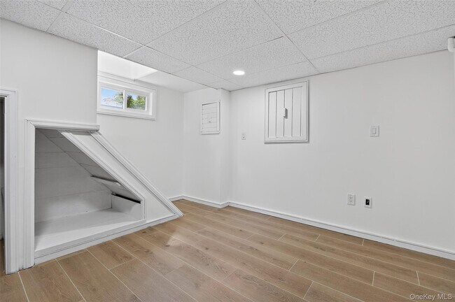 Building Photo - 26 9th St