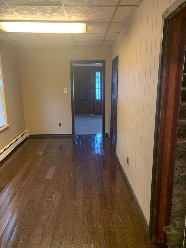 Building Photo - Dallastown SD 3 Bedroom House-Yard, Parking