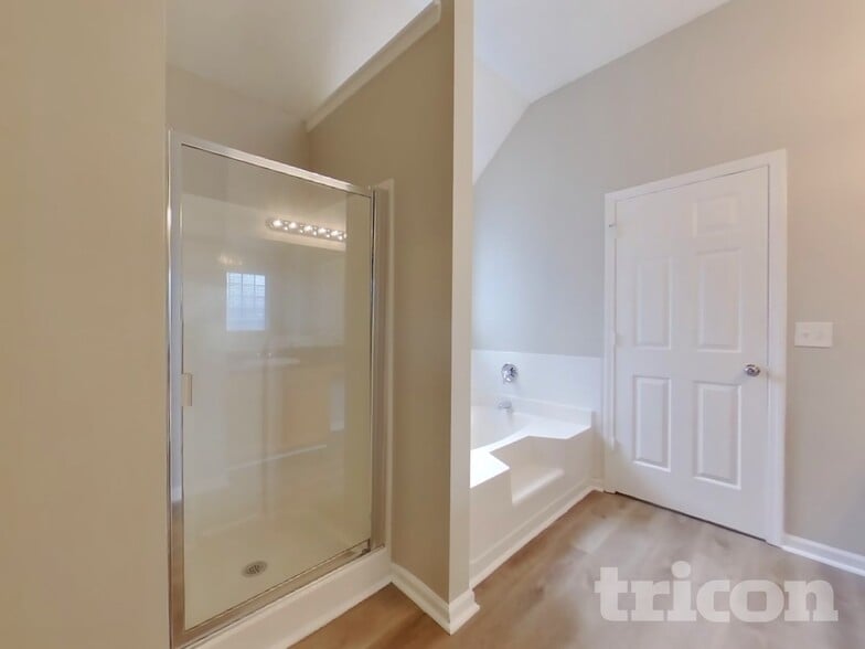 Building Photo - 6010 Horseshoe Ln