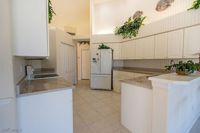 Building Photo - 9287 Coachhouse Ln