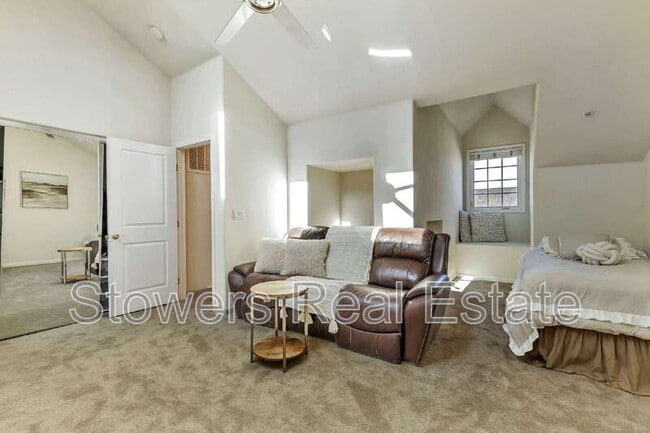 Building Photo - 3744 Whitworth Dr