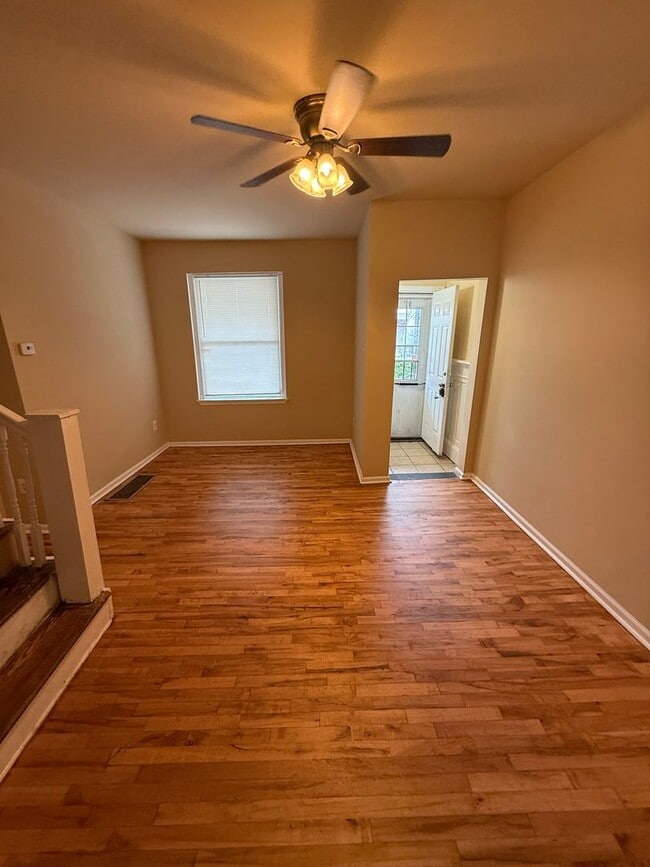 Building Photo - Reasonably priced three bedroom in West Ph...