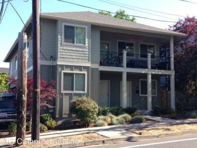 Primary Photo - 773-777 E 18th Ave