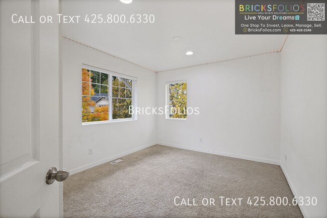 Building Photo - Luxury Corner-Lot Home in Redmond Ridge Ea...