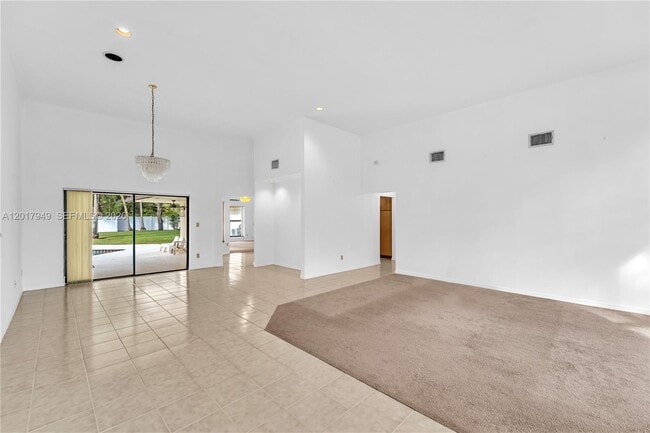 Building Photo - 10330 SW 58th Ct