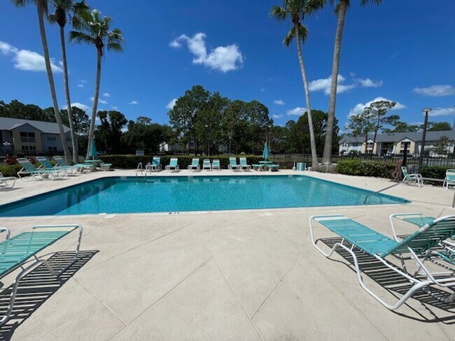 Building Photo - 2Bed/2Bath in the heart of Daytona Beach w/tons of amenities included in rent!