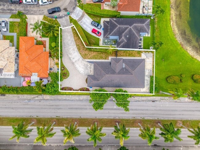 Building Photo - 15950 SW 71st Terrace