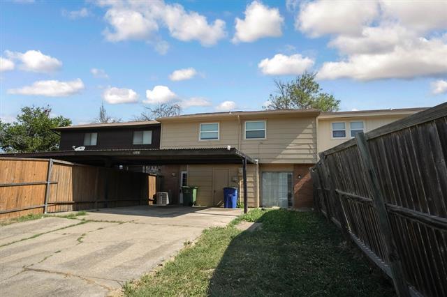 Building Photo - 2203 Sheraton Dr