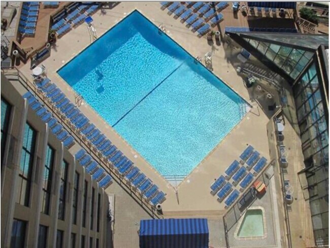 Building Photo - 7004 BLVD E