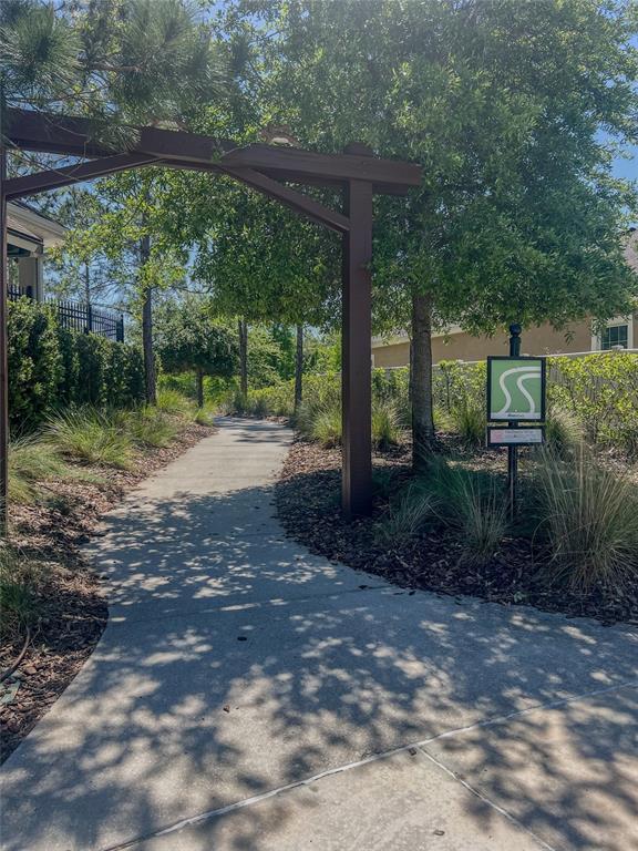 Building Photo - 1695 Ludington Ave