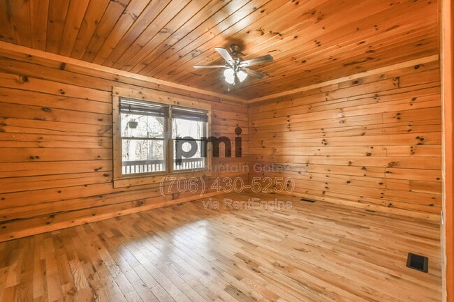 Building Photo - 461 River Estates Rd