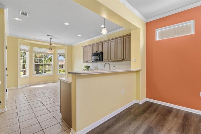 Building Photo - 409 Rio Grande Loop