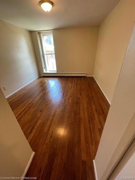 Building Photo - 4200 Rochester Rd