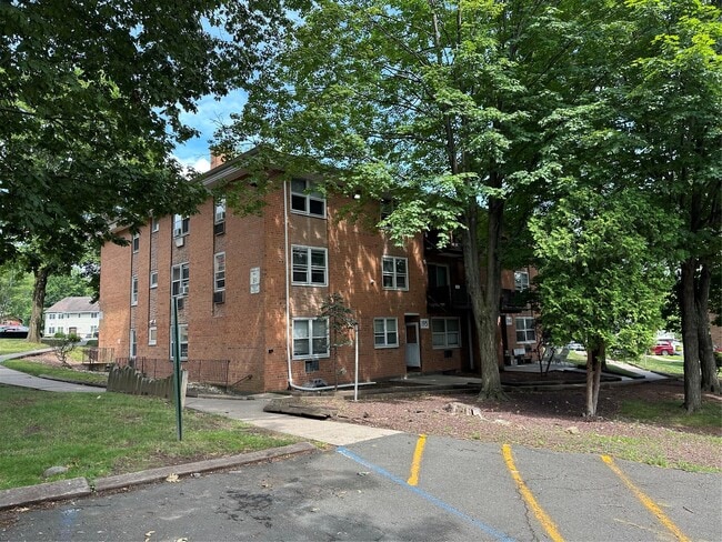 Primary Photo - 195 Kearsing Pkwy