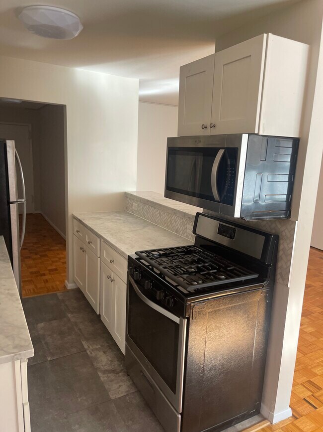 Building Photo - 500 Alma Ter