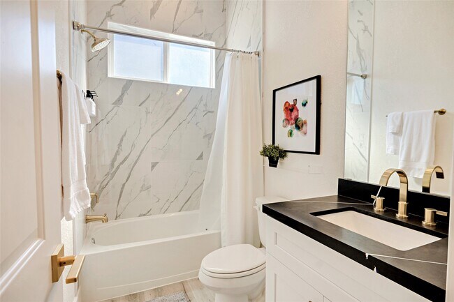 Building Photo - 5908 St Augustine St