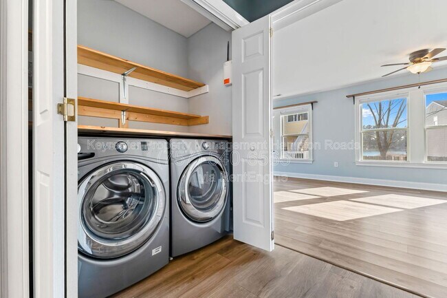 Building Photo - 9515 15th Bay St