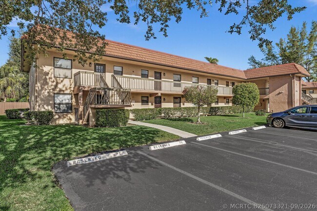 Building Photo - 21904 Lake Forest Cir