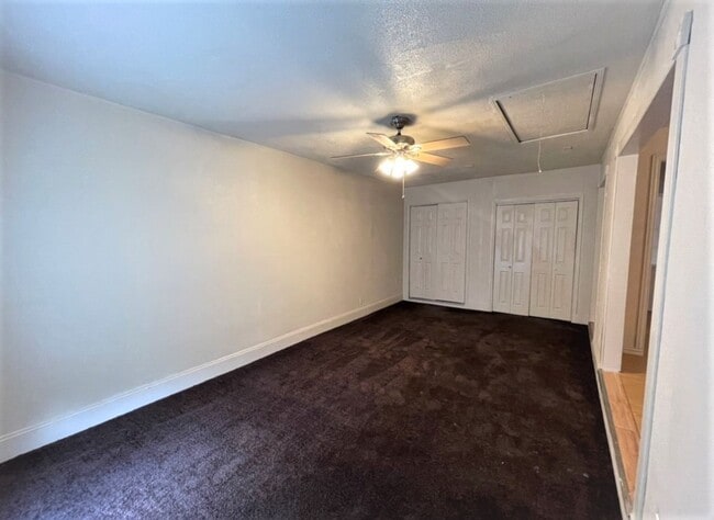 Building Photo - 5030 Stardust Dr