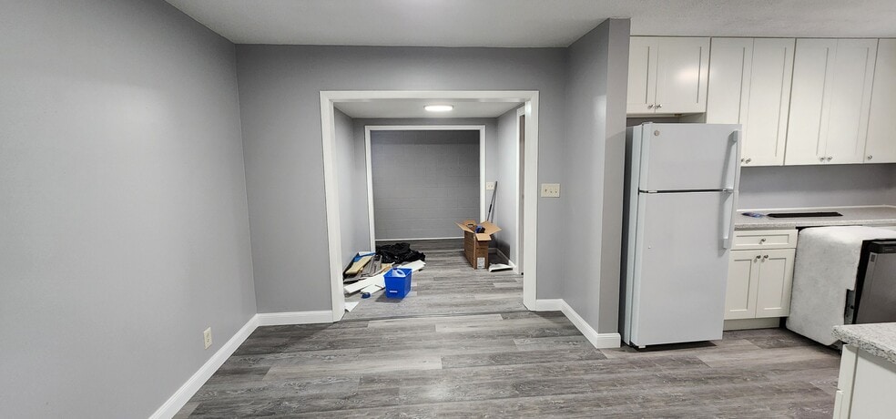 Building Photo - 3401 Hazelwood Ln