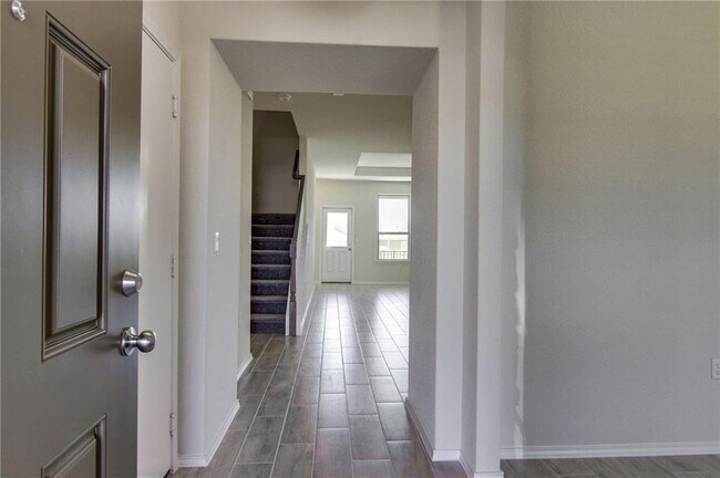 Building Photo - 11817 Eragon Dr