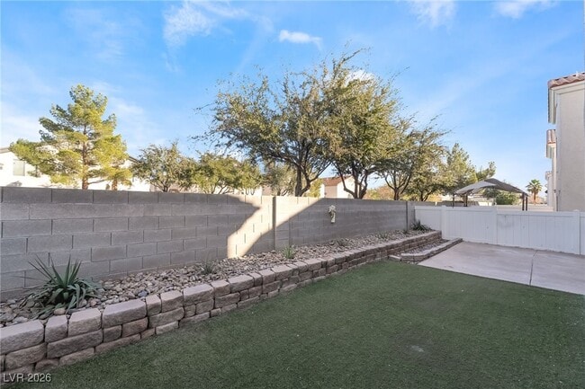 Building Photo - 5980 Gentleslope St