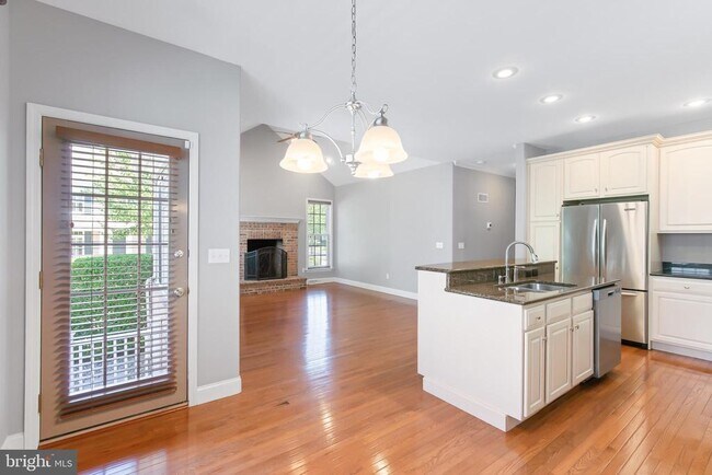 Building Photo - 1298 Vickery Ln
