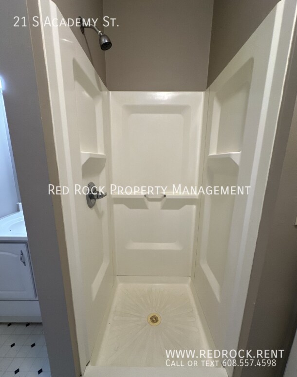 Building Photo - 21 S Academy St