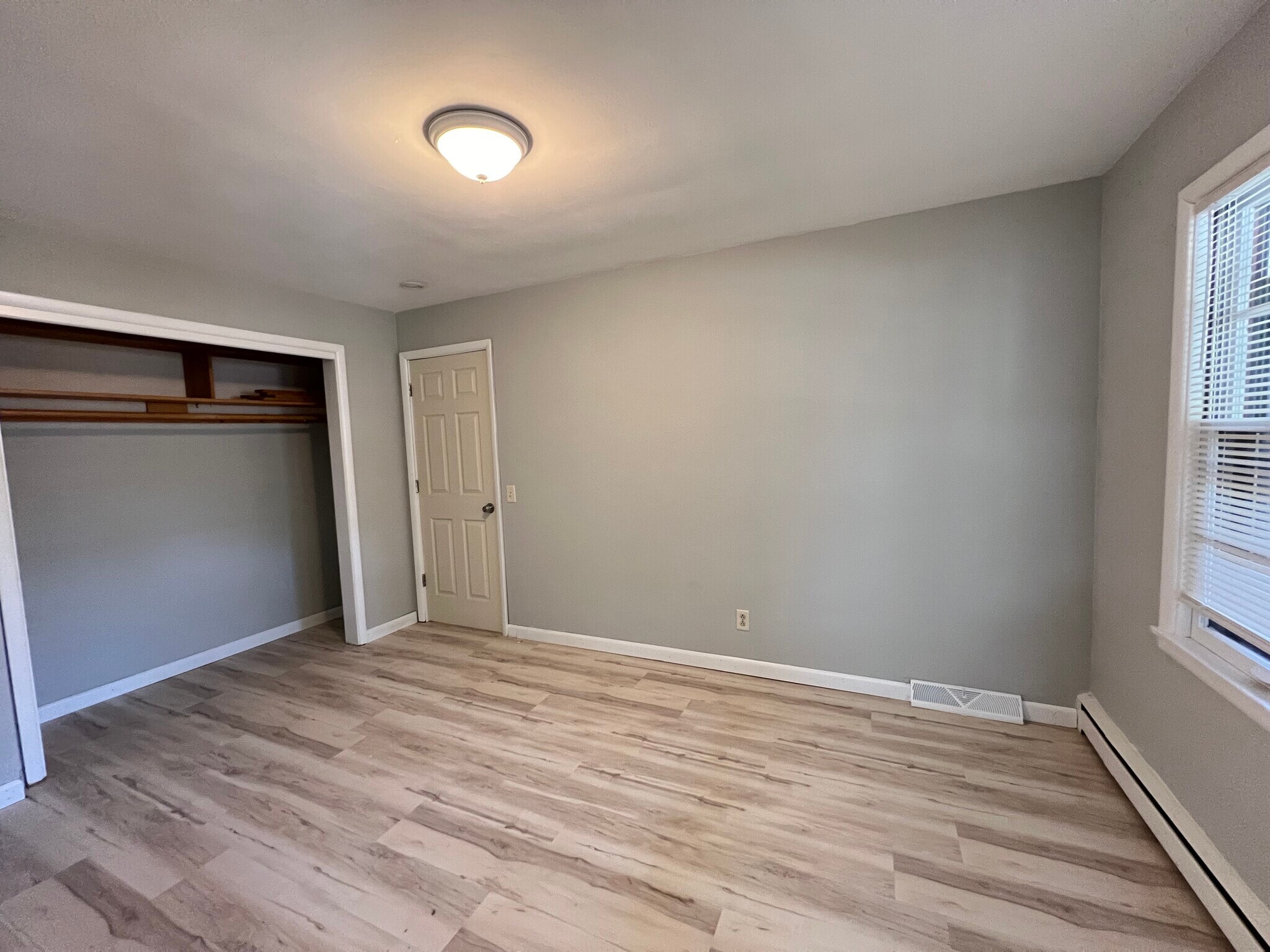 Building Photo - 315 Palomino Ln
