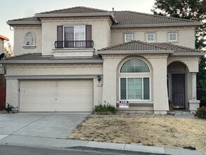 Building Photo - 2624 Yorkshire Dr