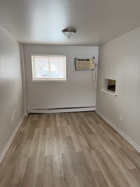 Building Photo - 17270 Bentler St