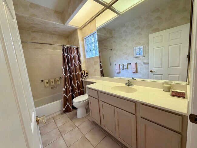 Building Photo - 78250 Willowrich Dr