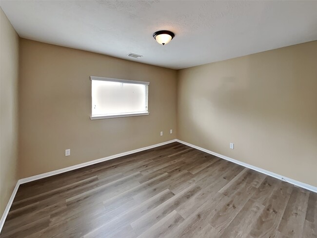 Building Photo - 5718 Emerald Brook Ln
