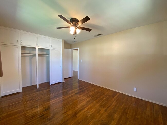 Building Photo - 1545 W Sussex Way