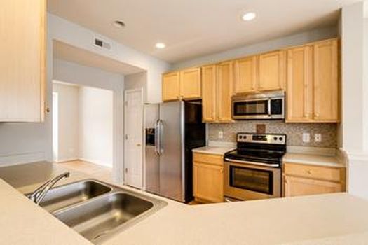 Building Photo - 4517 Meredith Creek Dr