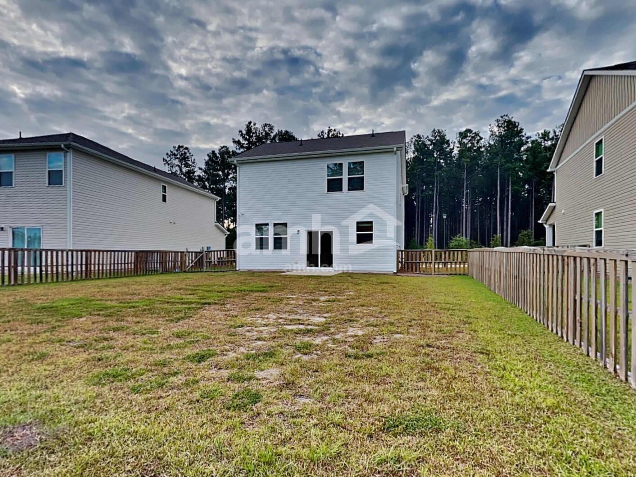 Building Photo - 334 Azore Way