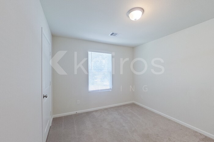 Building Photo - 223 Big Oak
