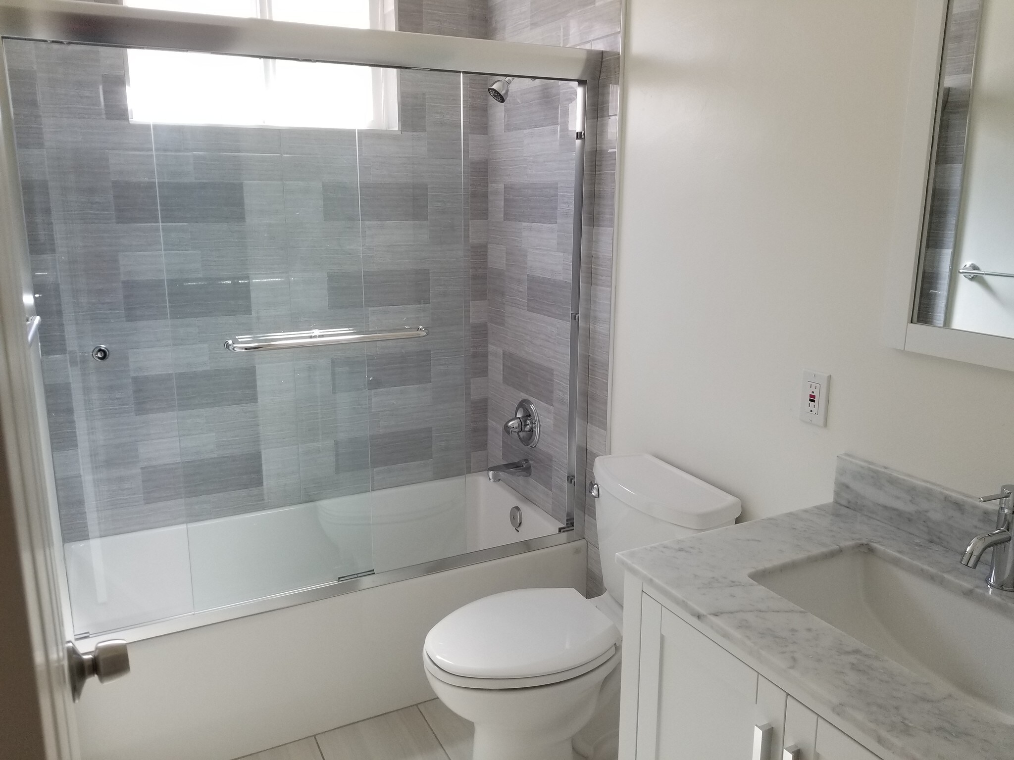 Bathroom - 9 Broadway