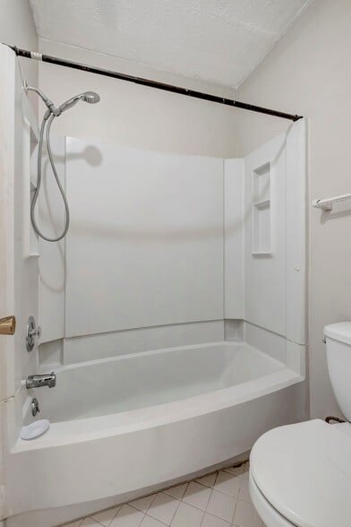 Building Photo - 710 Rachels Trl