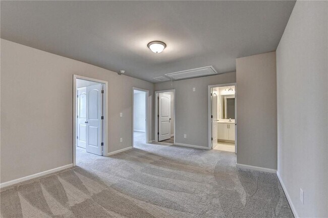 Building Photo - 217 Rockfern Ter