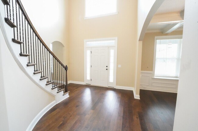 Building Photo - Available Now!