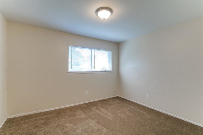 Building Photo - 2503 Knoll St