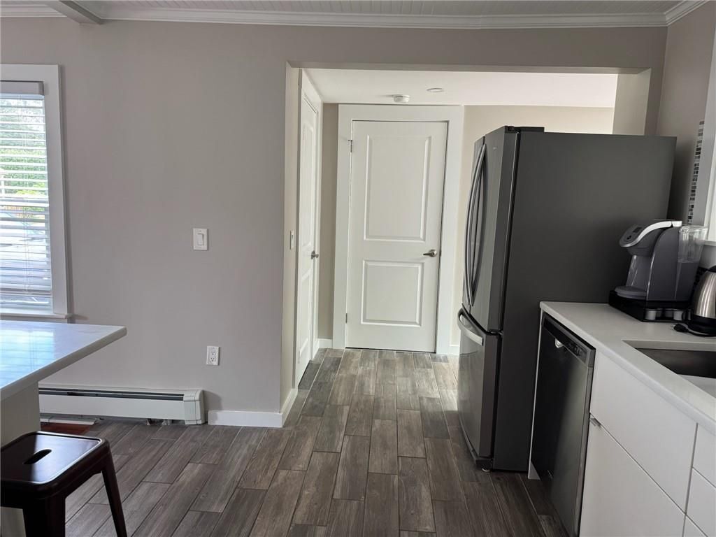 Building Photo - 53 Center Ave