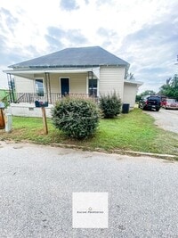 Building Photo - Newly Renovated Home in Laurens, SC