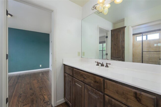 Building Photo - 14501 Blue Jay Point