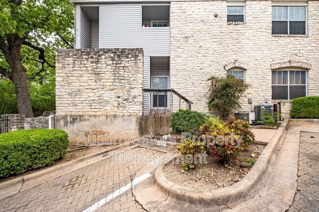 Building Photo - 2520 Quarry Rd