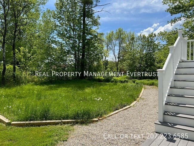 Building Photo - 80 Vista Dr