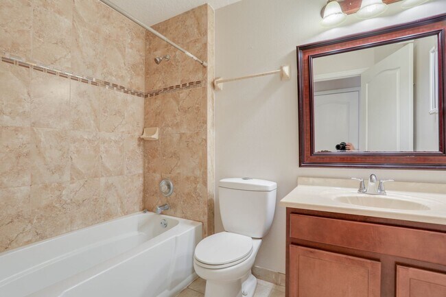 Building Photo - 31 Tuscany Pointe Ave