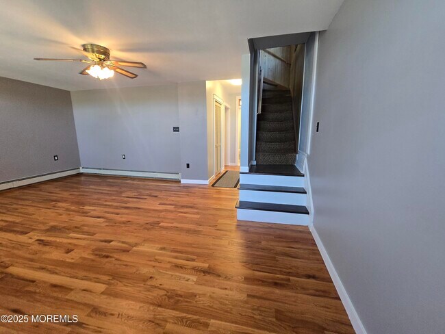 Building Photo - 510 Belgrove Dr